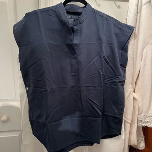 women's Dark Harbor Rafaela™ - Oversized Scrub Top - S / Dark Harbor